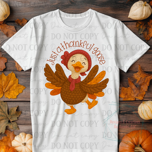 Faux Yarn Singing Thankful Goose